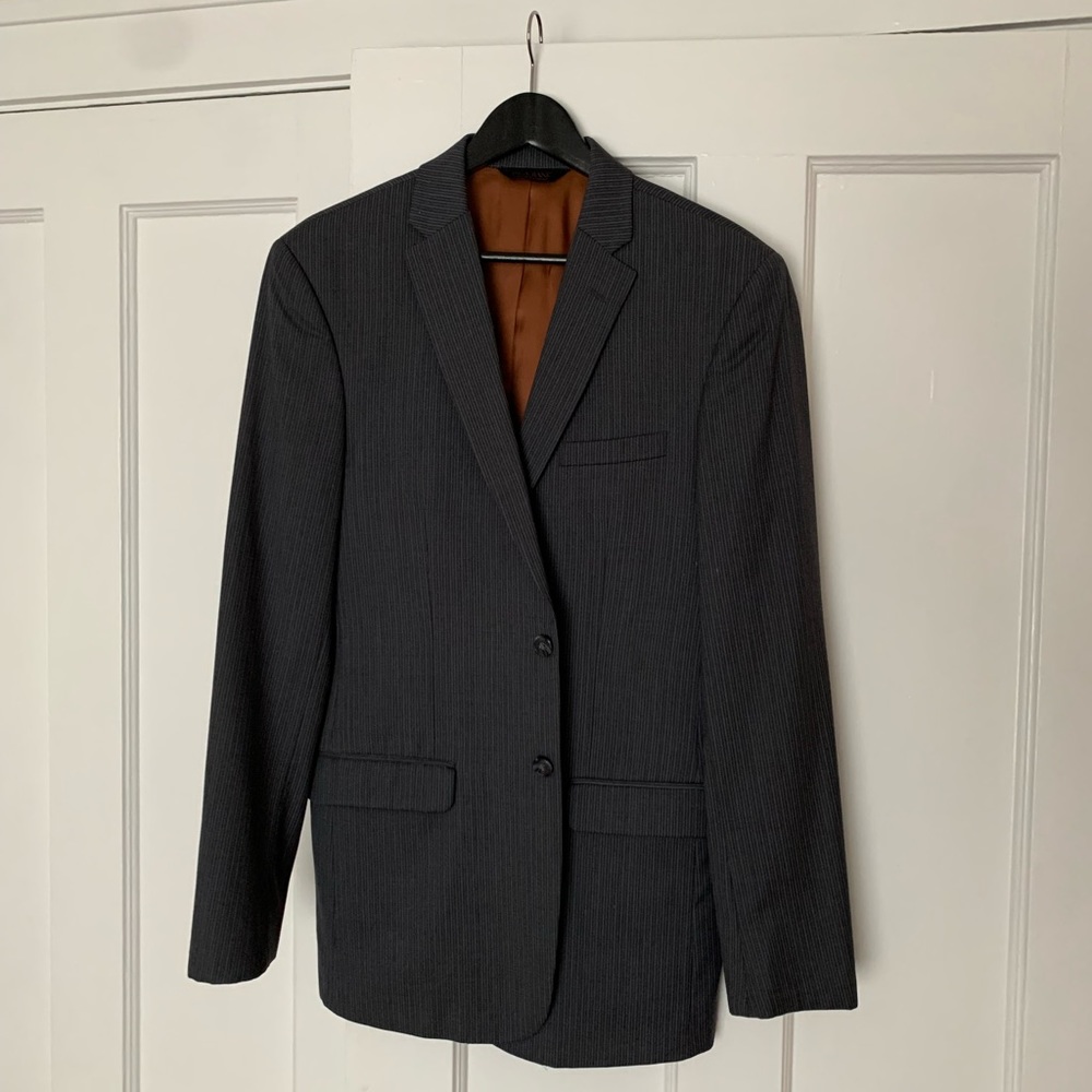 Jos A Bank Men’s Suit 39L